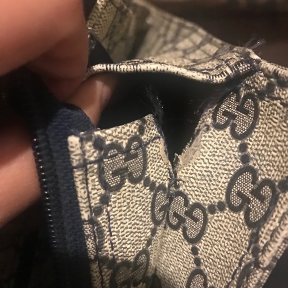 💔Sold💔❗️last price cut❗️VTG Gucci navy print - Picture 5 of 8